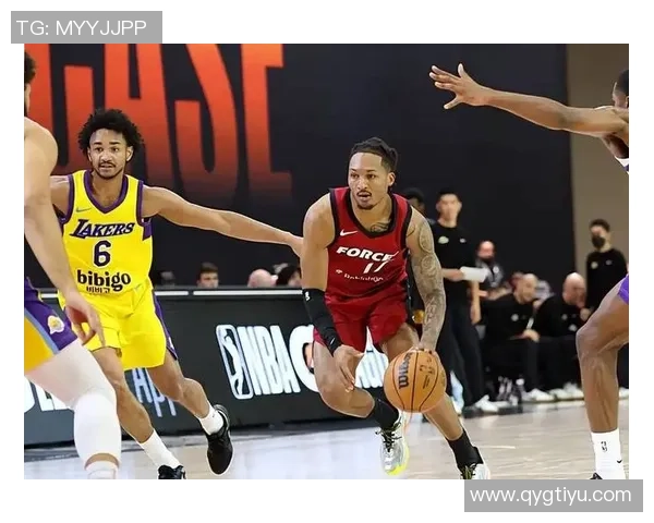 热火与贾米尔杨签订双向合同上赛季G联盟场均得分217分