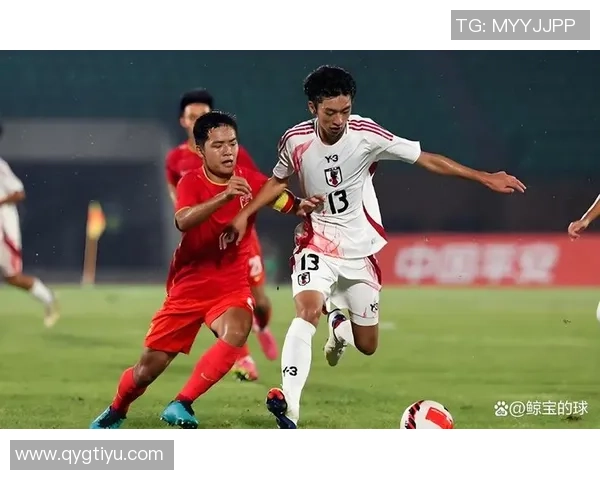 U16国足角球混战进球被判无效裁判未响哨引发争议