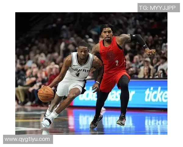 福克斯表现出色20投10中砍下全场最高26分助球队赢得胜利